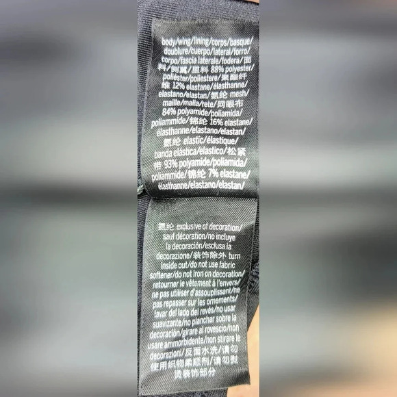 Victoria's Secret PINK Ultimate Lightly Lined Camo Animal Print Sports Bra, S - Picture 5 of 6